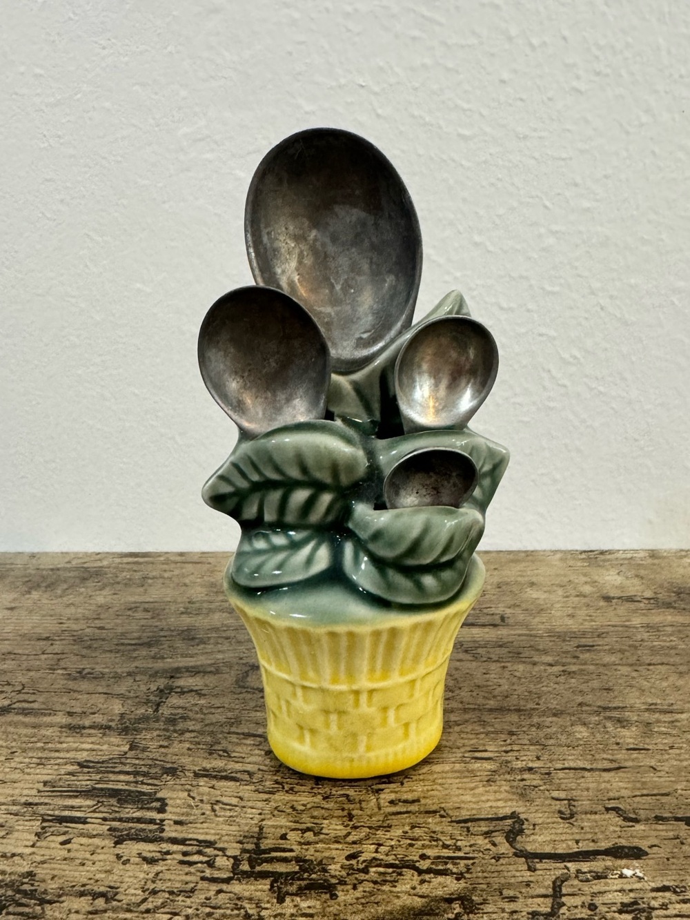 Vintage Ceramic Measuring Spoon Holder Set Green Yellow Retro Kitchen - Picture 2 of 10